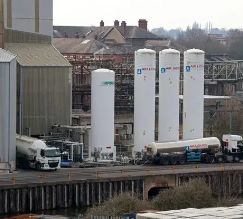 "TATA chemical works - liquid gas storage - geograph.org.uk - 6087679" by Chris Allen is licensed under CC BY-SA 2.0